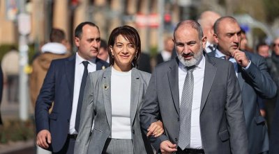 Paşinyanla Akopyan niyə ayrılıb?