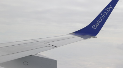 Dubaydan ilk təxliyə reysi reallaşdı - Riskli ərazilərdən yan keçib