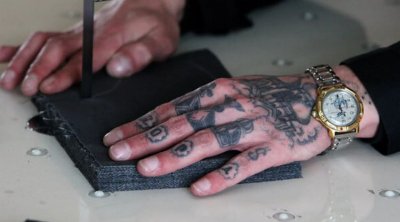 Rusiyada &ldquo;qanuni oğru&rdquo;lara qarşı onlarla cinayət işi açılıb