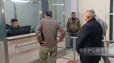 Azərbaycanın Tehrandakı Səfirliyinin əməkdaşları İrandan TƏXLİYƏ OLUNUR - FOTO