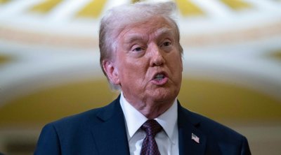 Trampdan jurnalistə: &ldquo;Bu nə axmaq sualdır?&rdquo; &ndash; VİDEO