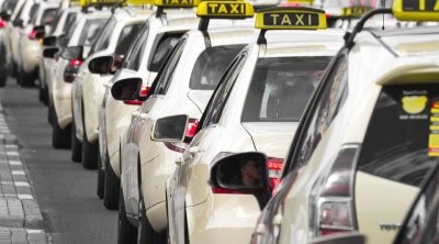 İndiyədək 7810 taksi sürücüsü imtahanda uğursuz nəticə əldə edib - DİM