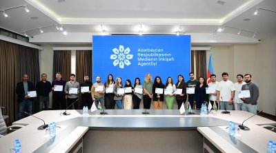 MEDİA multimedia məzmunlarının hazırlanması mövzusunda vörkşop keçirdi - FOTO