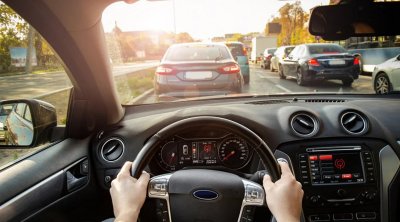 Sürücülər arasında ən çox rast gəlinən 5 təhlükəli vərdiş AÇIQLANDI