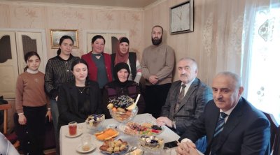 Qusarda nəvəsi də şəhid olan şəhidin ailəsi ziyarət edildi - FOTO