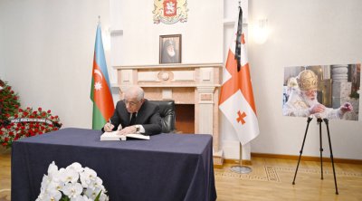 Əli Əsədov Gürcüstan səfirliyində başsağlığı verdi