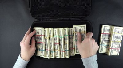 ABŞ-dən Azərbaycana pul köçürmələri 55 % artıb