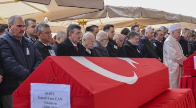 Qətərdə helikopter qəzasında həlak olan Türkiyə vətəndaşları dəfn edildilər - VİDEO