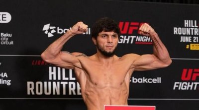 “Döyüş zamanı qolumu sındırdım” - Tofiq Musayev