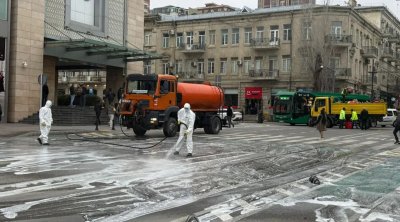 Güclü yağışdan sonra Bakı küçələri yuyuldu – FOTO