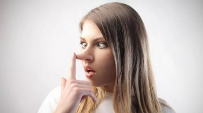 Pula görə asanlıqla yalan danışan İKİ BÜRC