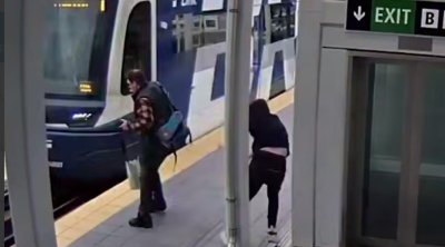 ABŞ-da dəmiryolu stansiyasında QORXULU ANLAR &ndash; VİDEO