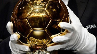 "Qızıl top"un qalmaqallı qalibi hər gün şərab içir