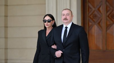 Prezident və birinci xanım Tbilisidə Ulu Öndərin abidəsini ZİYARƏT ETDİLƏR