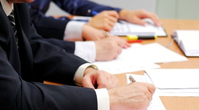 Ədliyyə işçisi olmaq istəyənlərin diqqətinə: imtahanın vaxtı açıqlandı