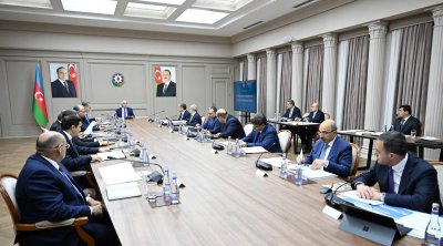 Əli Əsədovun sədrliyi ilə MÜHÜM İCLAS – Sahibkarların problemləri GÜNDƏMDƏ – FOTO