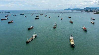 ABŞ Hörmüz boğazının minalardan təmizlənməsi üçün sualtı aparatlar tətbiq edəcək