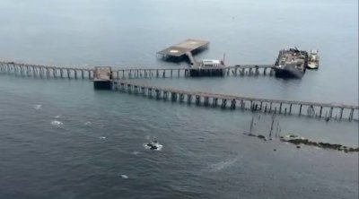 Xəzərdə Neft Daşlarının yaxınlığında balıqçı batdı - Helikopter cəlb olundu - VİDEO