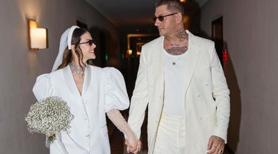 Həyat yoldaşından boşanan kimi türbə ziyarətinə getdi &ndash; FOTO