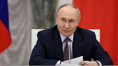 Putin Təhlükəsizlik Şurasının üzvləri ilə müşavirə keçirdi