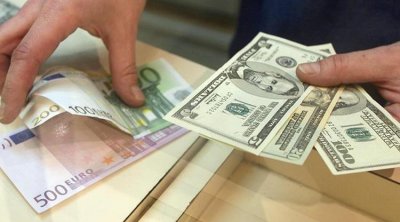 94 min dollar gətirmək istədi, 64 min manat cərimələndi