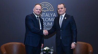 Ceyhun Bayramov NATO rəsmisi ilə GÖRÜŞDÜ &ndash; Müzakirə olunan məsələlər &ndash; FOTO