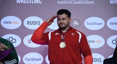 Ərdoğan türkiyəli idmançını telefonla təbrik etdi: "Gözlərinizdən öpürəm" - VİDEO