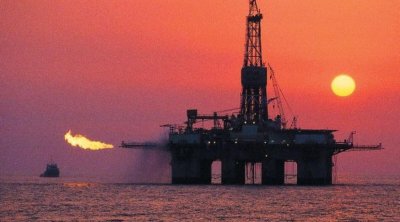 Neftin qiyməti ucuzlaşır