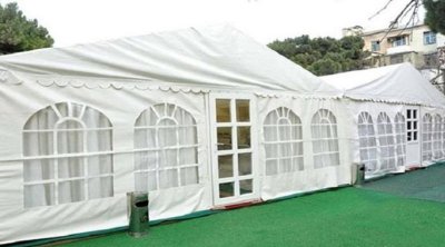 Dostunun yasında vəfat etdi