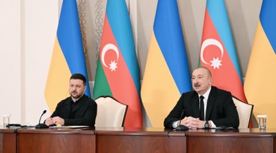 Zelenski İlham Əliyevə TƏŞƏKKÜR ETDİ