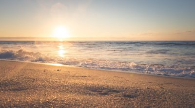 Sahildə ev tikənlərə XƏBƏRDARLIQ: "Xəzərin məkanına girmək olmaz" - VİDEO