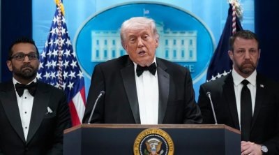 Tramp: &ldquo;İnsident törədən şəxs bir neçə silahla silahlanıbmış&rdquo;