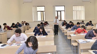 Abituriyentlərin NƏZƏRİNƏ: Qeydiyyat müddəti BİTİR