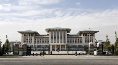 Türkiyə kəşfiyyatı Xomeyni haqqında "tam məxfi" sənəd paylaşdı - FOTO