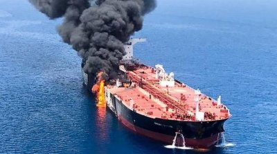 ABŞ Oman körfəzində İran tankerini darmadağın etdi