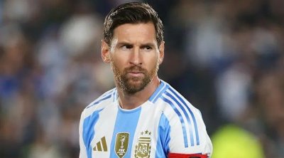 Messi "Barselona"nı çempionluq münasibətilə təbrik etdi