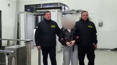 Azərbaycan vətəndaşları qonşu ölkədən belə deportasiya olundu &ndash; VİDEO