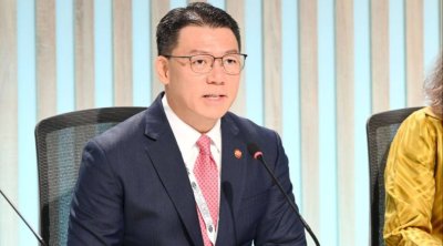 Malayziyalı nazir: Gələcək onu proqnozlaşdıranlara deyil, onu quranlara məxsusdur