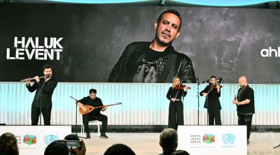 Türkiyəli müğənni WUF13-də konsert proqramı ilə çıxış etdi - FOTO/VİDEO