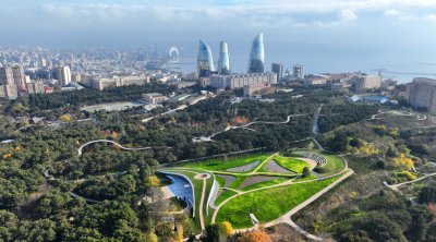 Dövlət başçısı: Son 20 ildə Bakıda 100-dən çox park və bağ salınıb