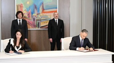 Bakı&ndash;Tbilisi&ndash;Qars dəmir yolu xəttinin yük ötürmə qabiliyyəti 5 dəfə ARTIRILDI