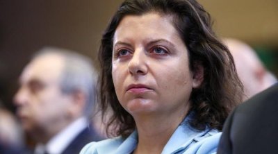 Simonyan: "Dron hücumlarına görə uşaqlarım bir aydır dəhlizdə yatır" - VİDEO