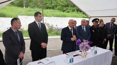 Qusar sakinləri icra başçısına şikayətləndi: gənclərin əksəriyyəti kəndi tərk edir - FOTO