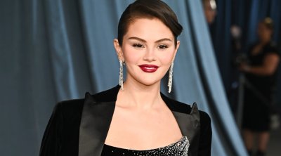 Selena Qomes açıq-saçıq səhnələri olan 4 saatlıq filmdə rol alacaq