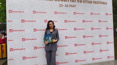 Fidan Türkün &ldquo;Atlar diyarında&rdquo; nağılı kiçik oxucularla görüşə gəldi - FOTO