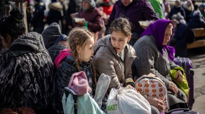 Çexiya hökuməti ukraynalı qaçqınlar üçün qaydaları SƏRTLƏŞDİRİR