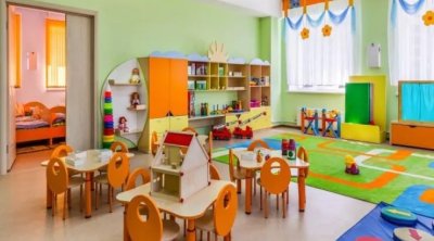 Korrupsiyada ittiham olunan bağça müdiri HƏBS OLUNMADI &ndash; FOTO