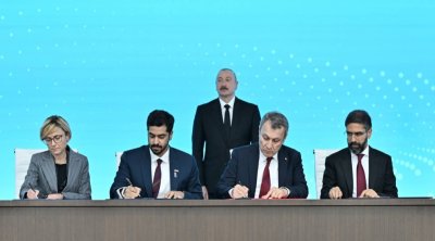 Maliyyə dəyəri 7,5 milyard dollar olan müqavilələr imzalandı - FOTO