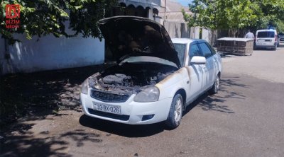 Kürdəmirdə hərəkətdə olan avtomobil anidən alışdı &ndash; FOTO - VİDEO