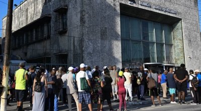 İqtisadiyyat çökür, Trampın təzyiqləri artır: Xarici biznes Kubanı tərk edir